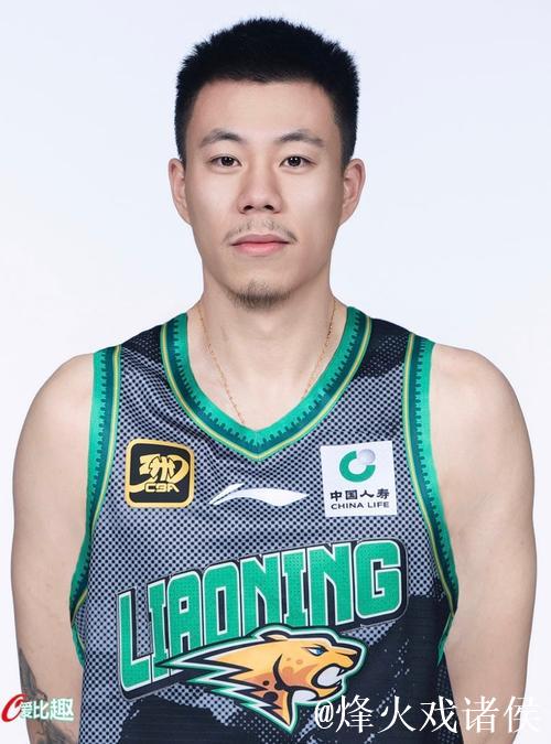 新赛季、新主帅、新队长、新面貌 新赛季、新主帅、新队长、新面貌