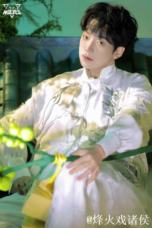 狼队一笙发文:冬眠了 狼队一笙发文:冬眠了